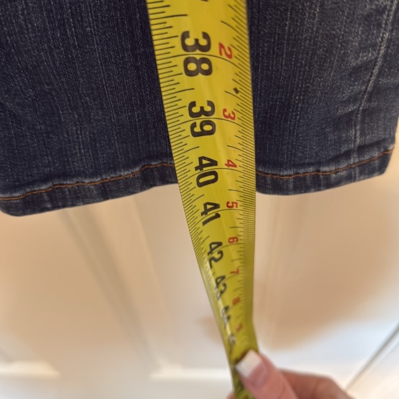 Tommy Bahama Size 2. Straight Leg - Picture 7 of 9